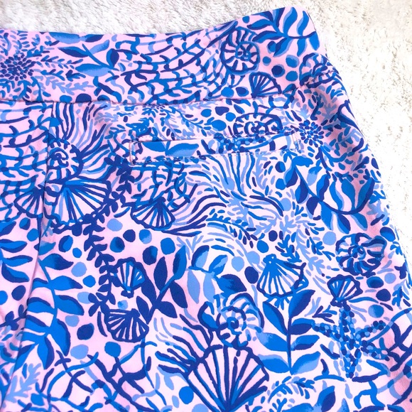 Lilly Pulitzer Reid High Tide 9” Pull-On-Short - Picture 3 of 11